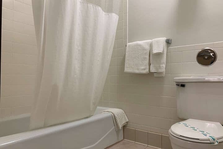 Room 16 of 24