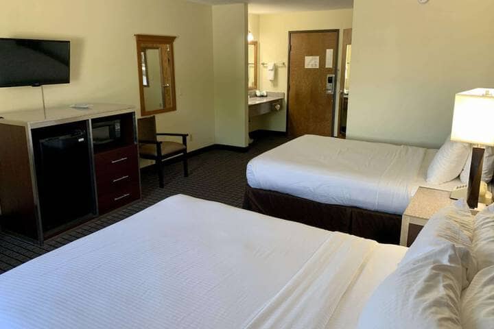 Room 6 of 24